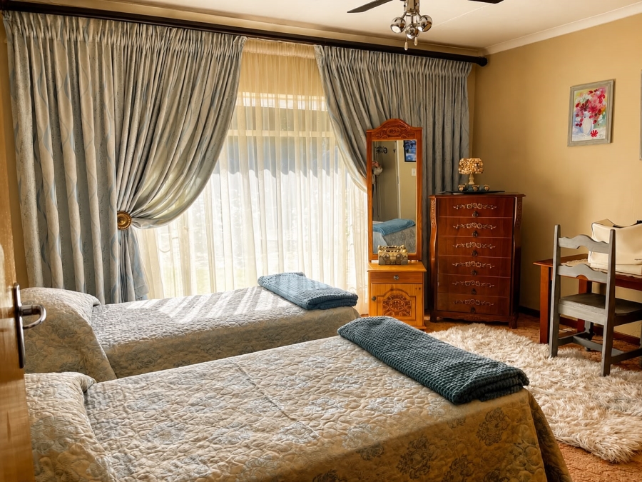 4 Bedroom Property for Sale in Flimieda North West